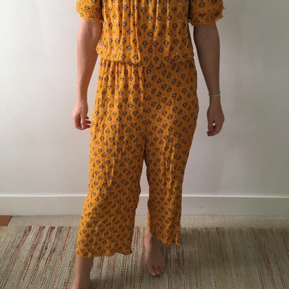 Golden Print Jumpsuit - Picture 2 of 4